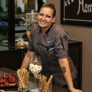 Meet your Posher, Taylor